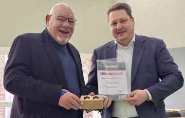 Wolfgang Sasse Em HVNB 1000.thcr.380x243