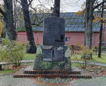 Volkstrauertag.thcr.369x300